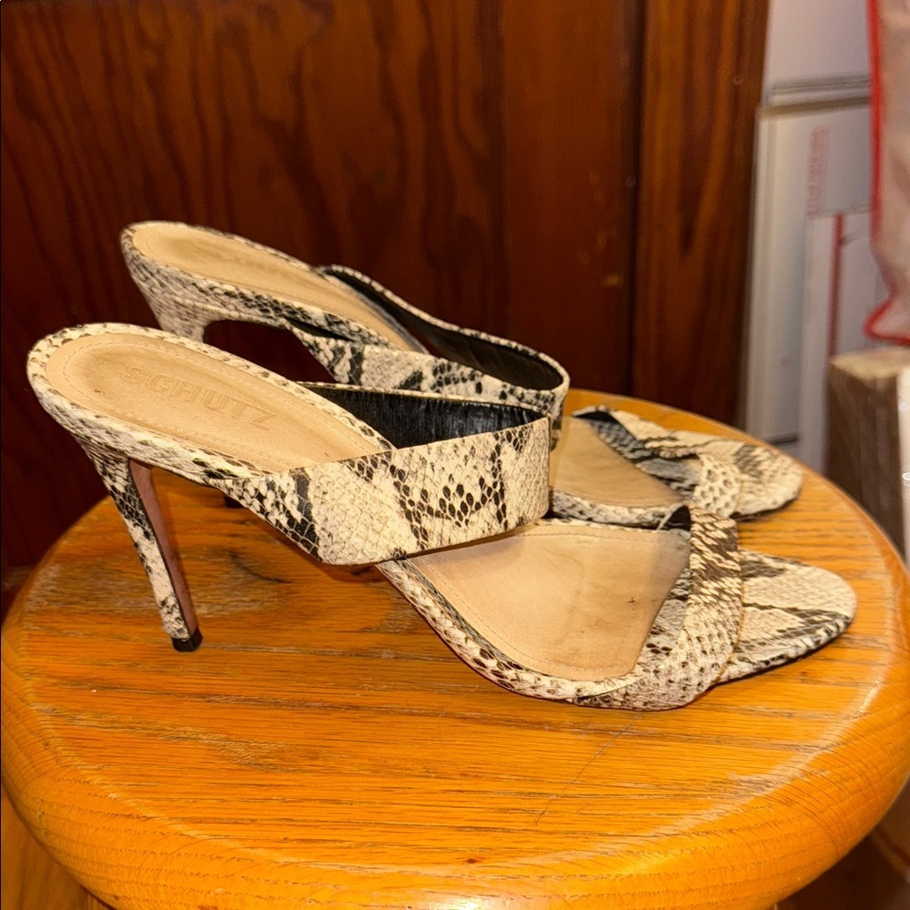 SCHUTZ Black and Cream Snakeskin Sandals - Picture 5 of 6
